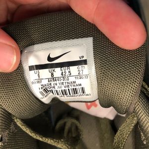 NIKE AIR MAX 90 Gigi Camo Olive